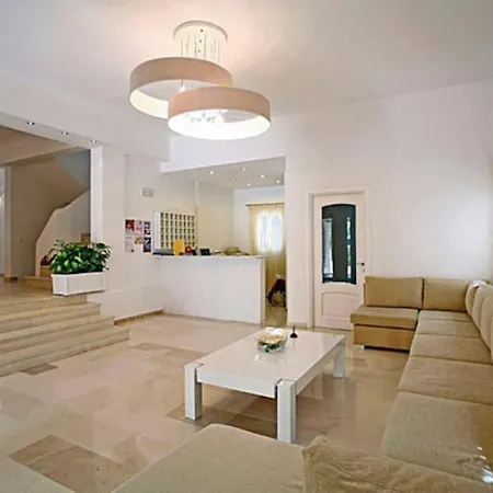 Hotel Thera Mare