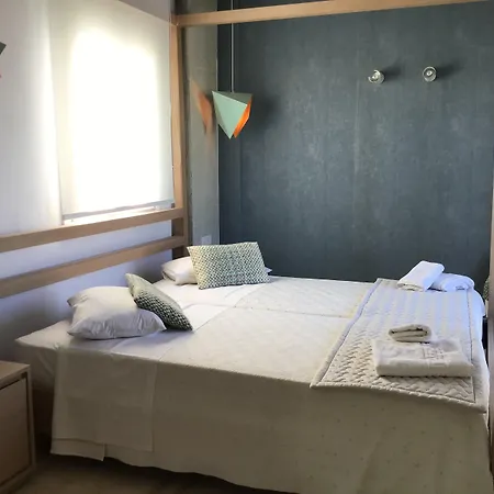 Thera Mare 4* Perissa (Santorini)