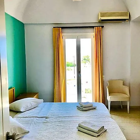 Thera Mare 4* Περίσσα