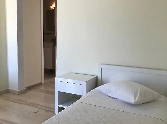 Thera Mare Περίσσα