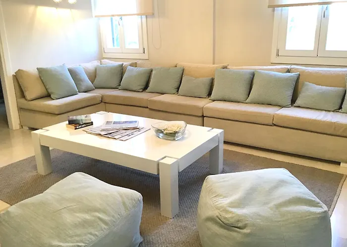 Thera Mare Hotell Perissa (Santorini)