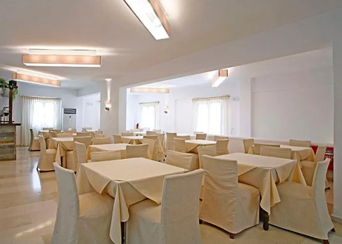 Hotell Thera Mare 4*