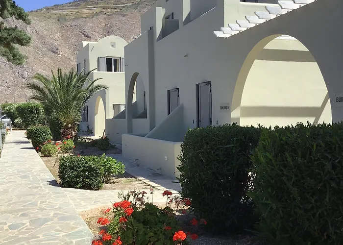 Ξενοδοχείο Thera Mare 4*