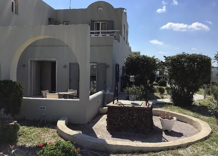 Ξενοδοχείο Thera Mare 4*