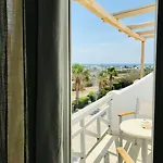 Thera Mare 4*