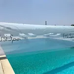 Hotel Thera Mare 4*
