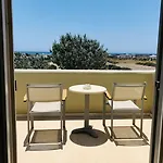Thera Mare Hotel 4*